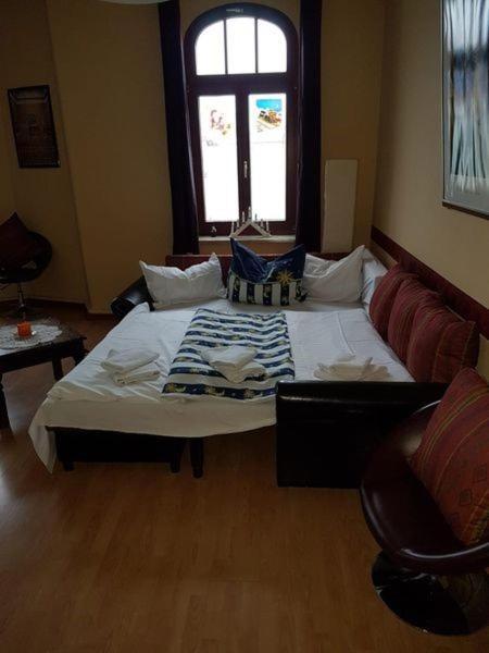 Grosse Ferienwohnung In Dresden-Lobtau ภายนอก รูปภาพ